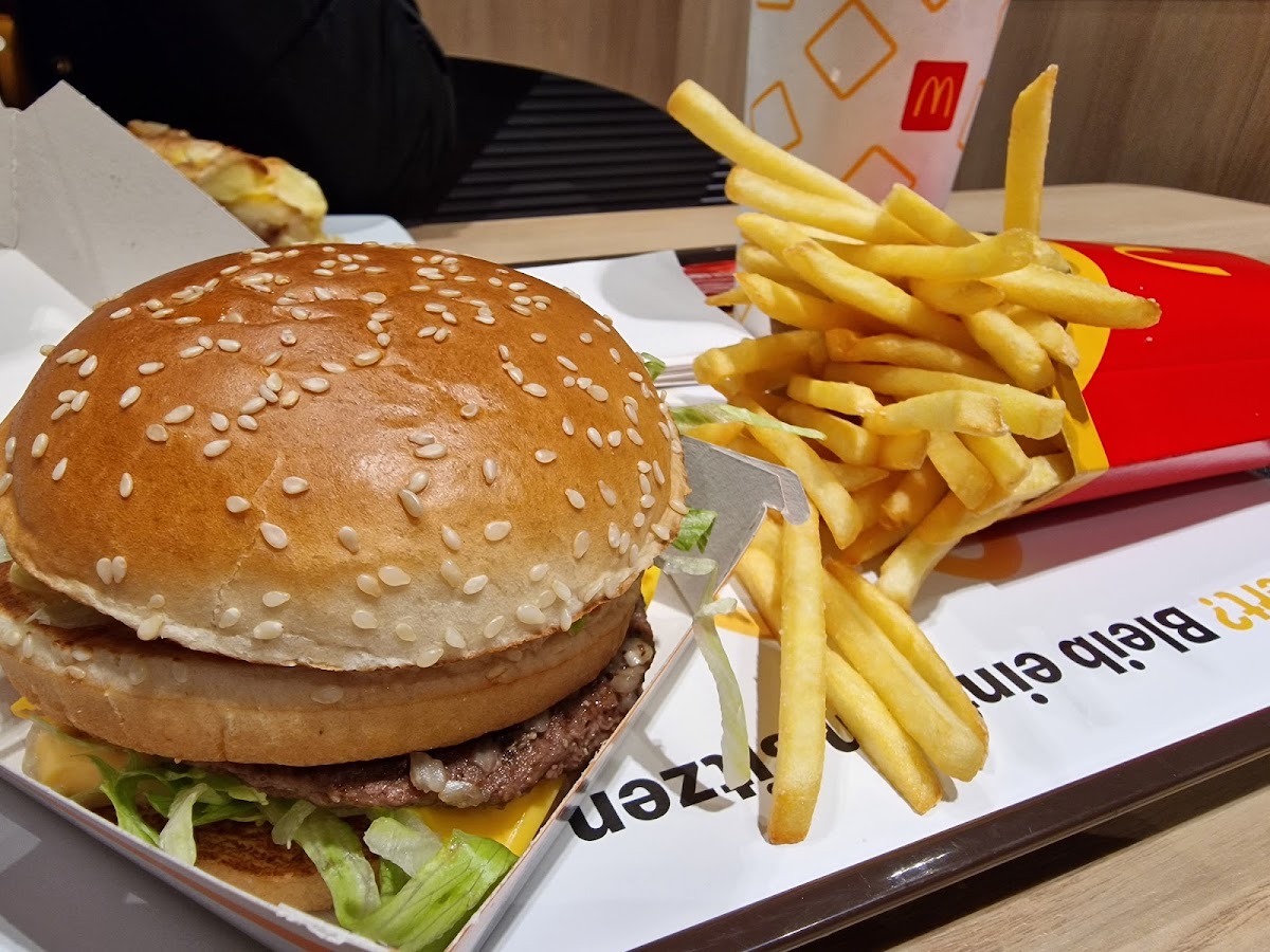 Mcdonald's Restaurant Photos 2